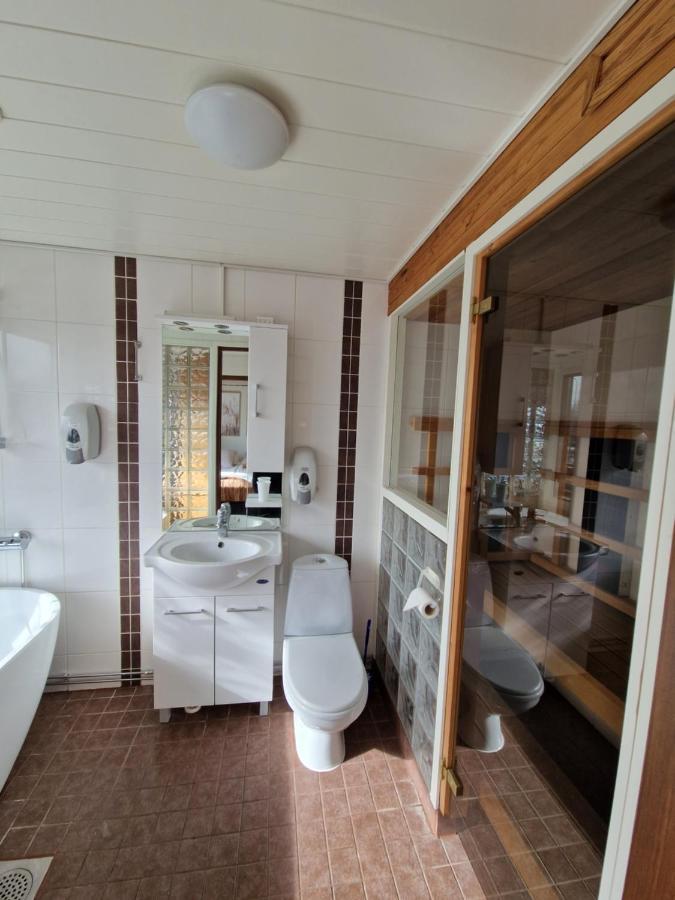 Botnia Hotel & Restaurant Kruunupyy Esterno foto