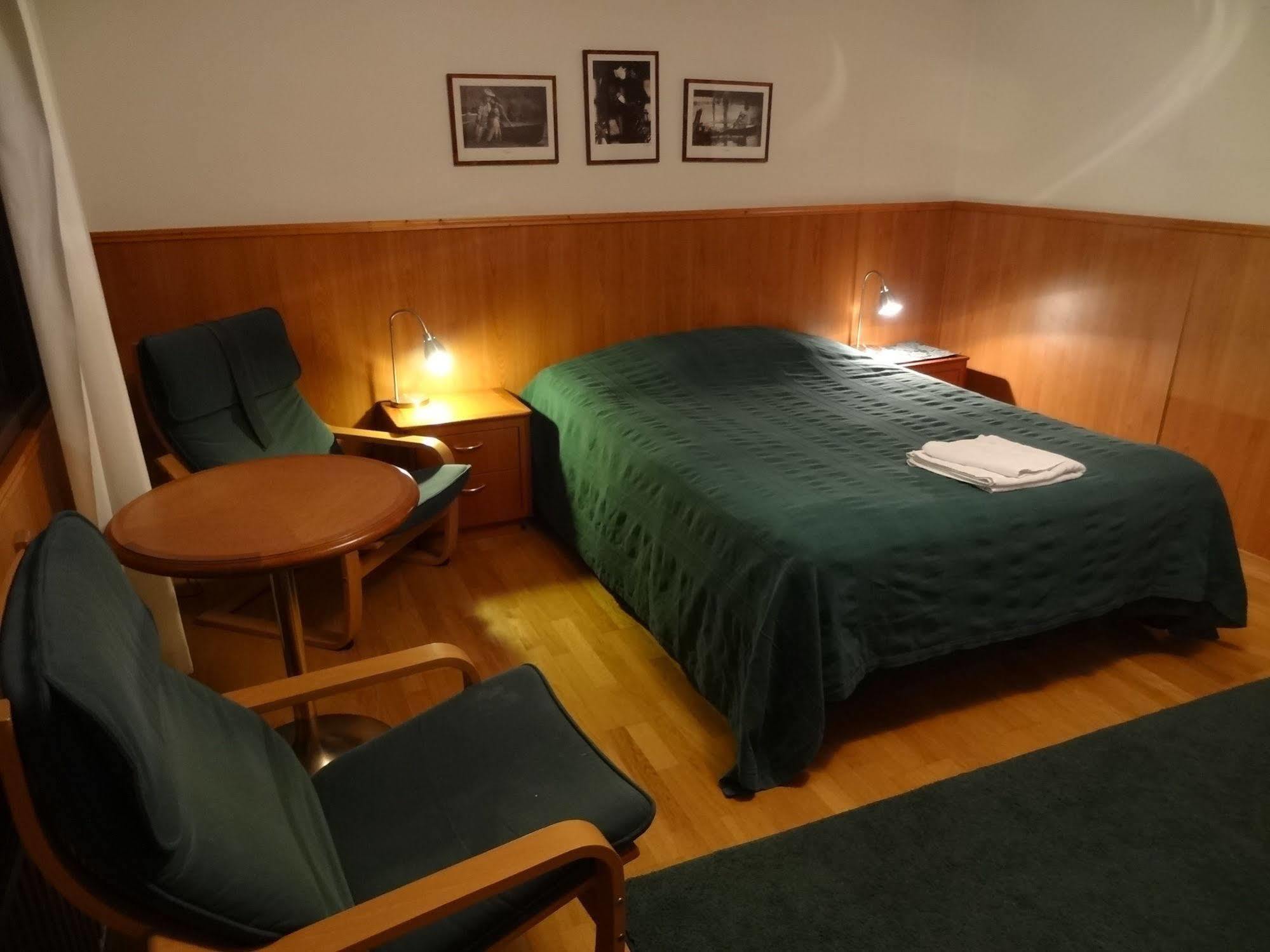 Botnia Hotel & Restaurant Kruunupyy Esterno foto